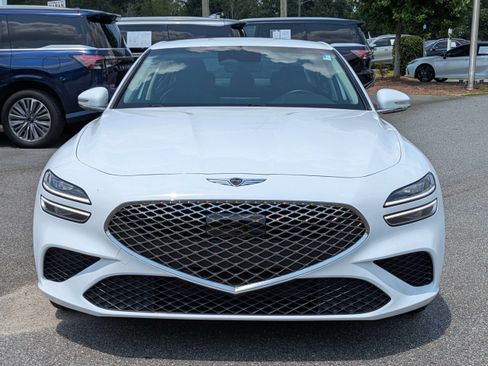 Used 2025 Genesis G70 2.5T RWD image 9