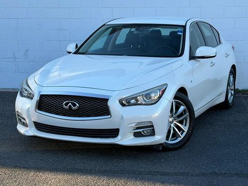 Used 2014 INFINITI Q50 RWD image 1