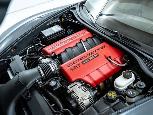 Used 2013 Chevrolet Corvette Z06 w/ 2LZ Preferred Equipment Group RWD image 31