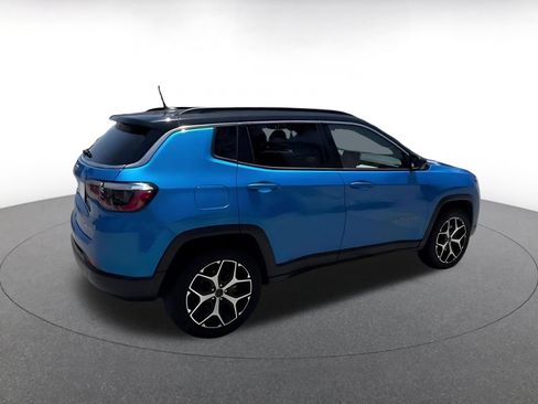 Used 2025 Jeep Compass Limited AWD/4WD image 14