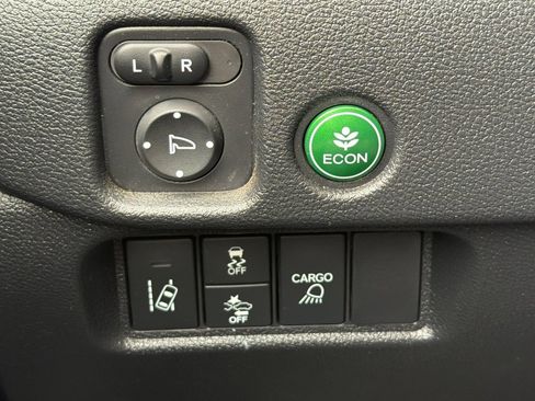 Used 2025 Honda Ridgeline Sport image 30