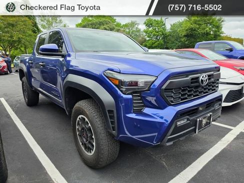Used 2024 Toyota Tacoma TRD Off-Road w/ TRD Off Road Upgrade Package AWD/4WD image 3