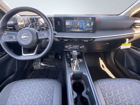 New 2026 Nissan Kicks SV image 6