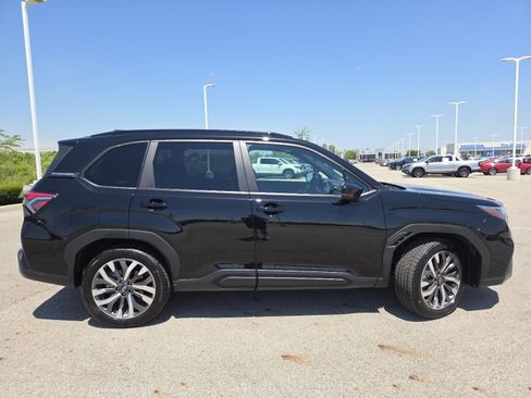 Used 2026 Subaru Forester Touring AWD/4WD image 19