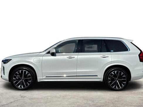 Used 2026 Volvo XC90 T8 Plus w/ Protection Package Premier image 5
