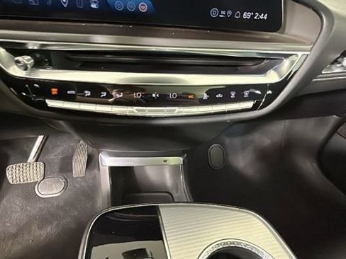 Used 2024 Cadillac Lyriq Tech AWD/4WD image 22