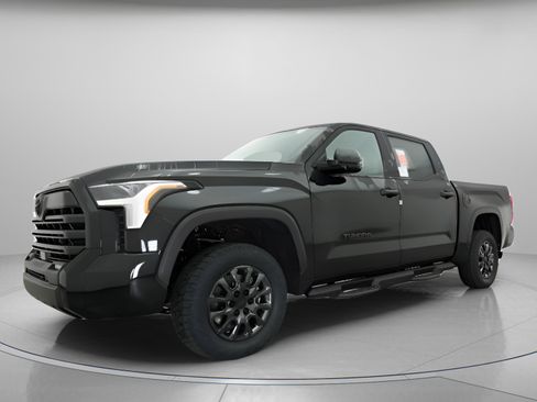 New 2026 Toyota Tundra SR5 w/ SR5 Convenience Package AWD/4WD image 2