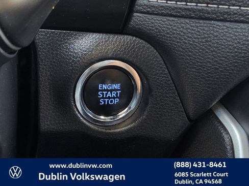 Used 2021 Toyota RAV4 XLE w/ Convenience Package FWD image 19