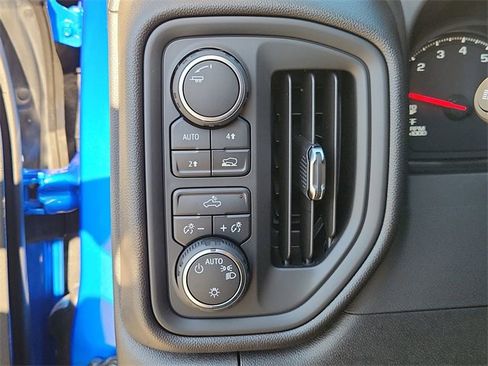 Used 2025 Chevrolet Silverado 1500 Custom w/ Turbomax Blackout Package image 17
