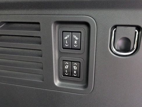 New 2026 Buick Enclave Preferred w/ Power Package AWD/4WD image 26