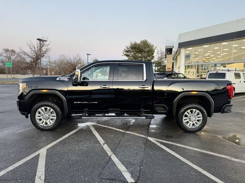 Used 2020 GMC Sierra 2500 Denali w/ Denali Ultimate Package image 2