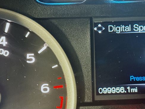 Used 2019 Ford F150 XLT w/ Equipment Group 302A Luxury RWD image 18