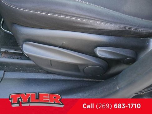 Used 2015 Jeep Cherokee Latitude w/ Cold Weather Group image 24