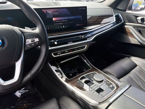 Used 2025 BMW X5 xDrive50e image 29