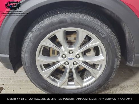 Used 2023 Ford Explorer XLT w/ Equipment Group 202A image 10