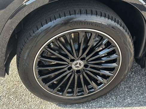 Certified 2025 Mercedes-Benz GLC 300 4MATIC image 13