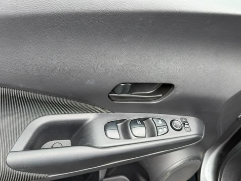 Used 2018 Nissan Kicks S w/ Exterior Package FWD image 28