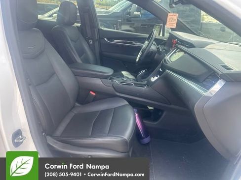 Used 2021 Cadillac XT5 Premium Luxury AWD/4WD image 11