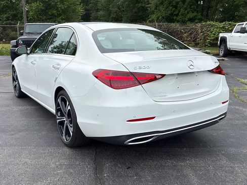 Used 2025 Mercedes-Benz C 300 4MATIC Sedan image 4