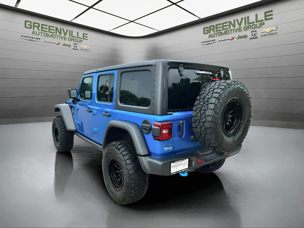Used 2024 Jeep Wrangler Unlimited Rubicon 4xe AWD/4WD image 9