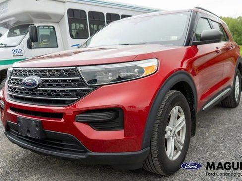 Used 2020 Ford Explorer XLT w/ Comfort Package AWD/4WD image 1
