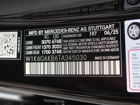 New 2026 Mercedes-Benz S 580e 4MATIC Sedan image 29