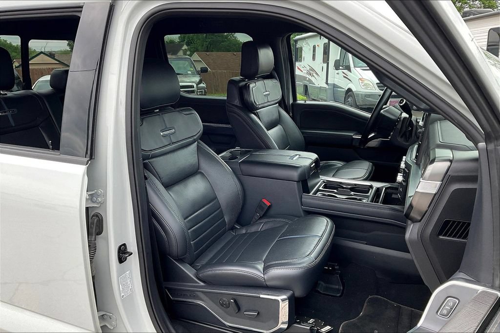 Used 2025 Ford F450 Platinum AWD/4WD image 15