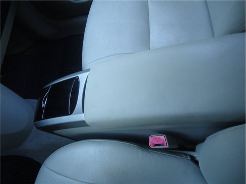 Used 2007 Toyota Prius Touring FWD image 21