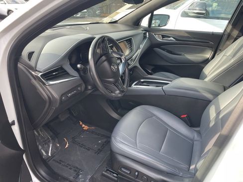 Used 2024 Buick Enclave Premium image 10