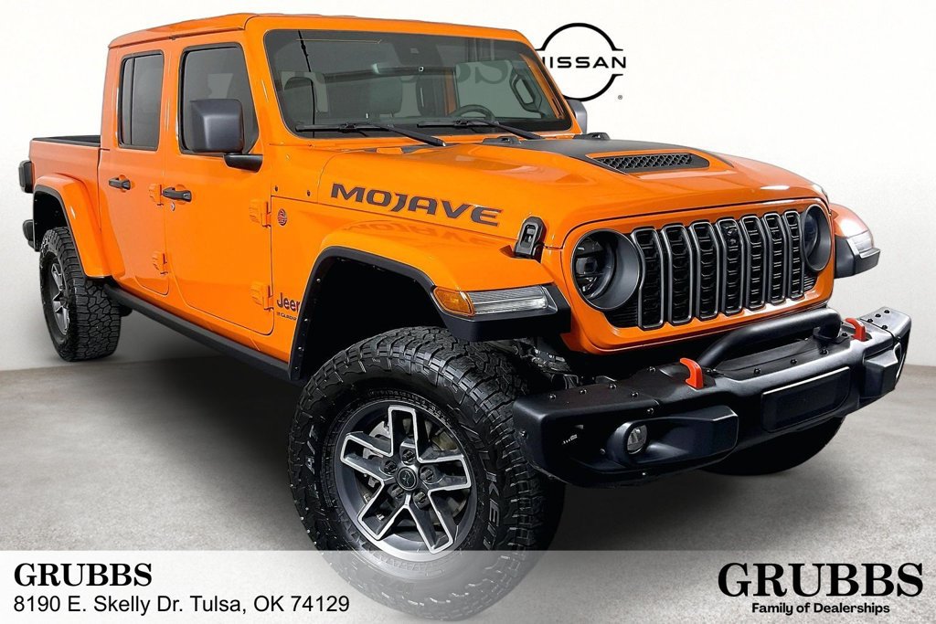 Used 2025 Jeep Gladiator Mojave AWD/4WD image 1