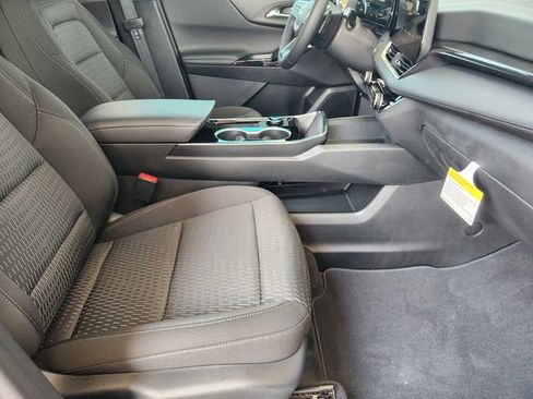 New 2026 Chevrolet Equinox LT w/ Safety and Technology Package FWD image 12