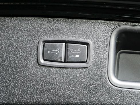 Certified 2023 Porsche Macan S AWD/4WD image 34