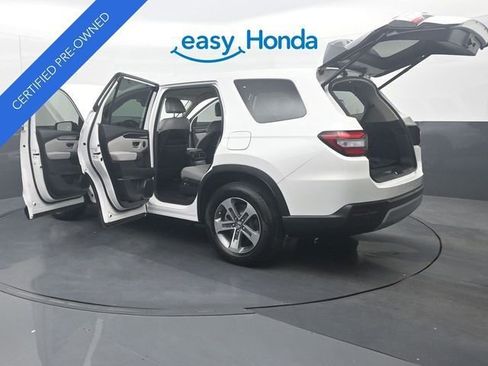 Used 2025 Honda Pilot EX-L image 39