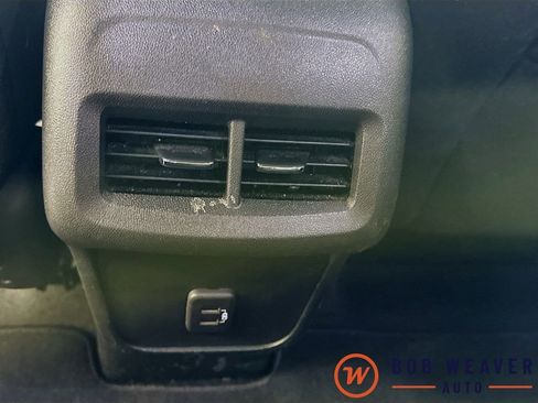 Used 2023 Chevrolet Equinox LT AWD/4WD image 32