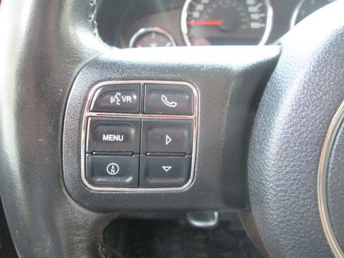Used 2011 Jeep Wrangler Unlimited Sahara w/ Dual Top Group AWD/4WD image 18