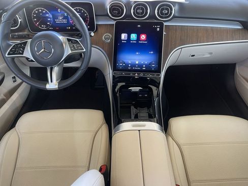 Used 2025 Mercedes-Benz C 300 4MATIC Sedan image 19