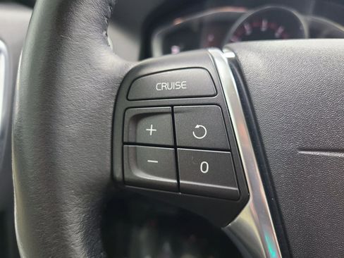 Used 2016 Volvo XC60 T5 Premier w/ Proximity Package AWD/4WD image 31