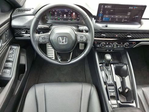 Certified 2025 Honda Accord Sport image 21