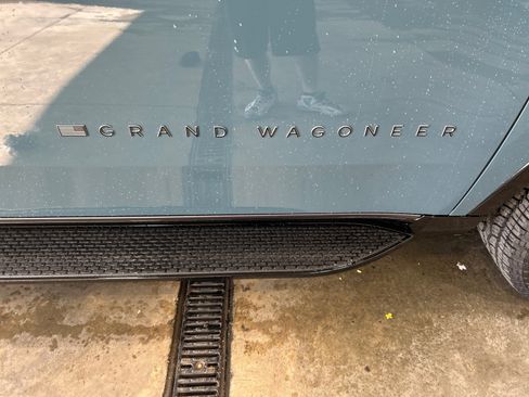 New 2026 Jeep Grand Wagoneer 4WD image 25