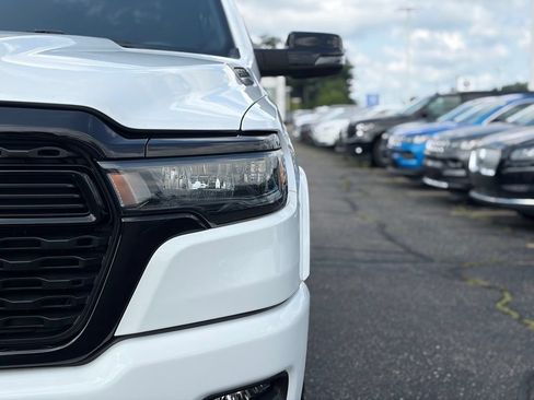 Used 2025 RAM 1500 Big Horn AWD/4WD image 4