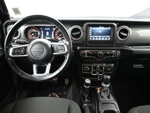 Used 2021 Jeep Wrangler Unlimited Sahara w/ Safety Group image 21