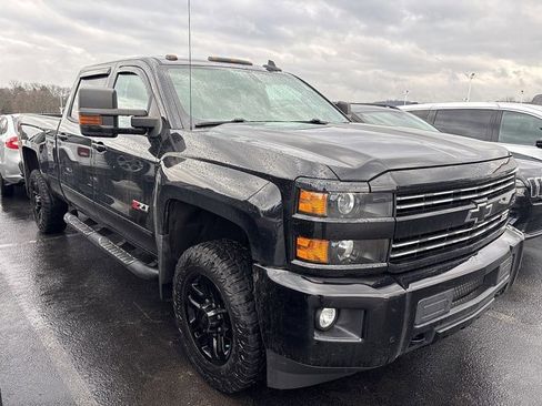 Used 2016 Chevrolet Silverado 2500 LT w/ Midnight Edition image 3