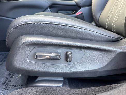 Used 2026 Honda HR-V EX-L image 15