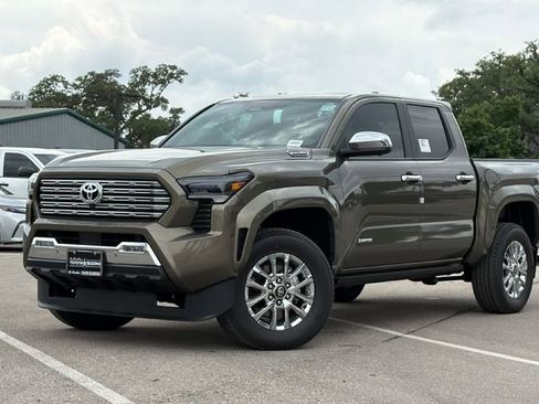 New 2026 Toyota Tacoma Limited AWD/4WD image 34