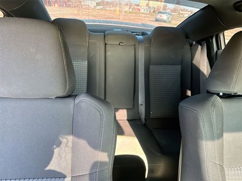 Used 2022 Dodge Charger R/T w/ Blacktop Package image 33