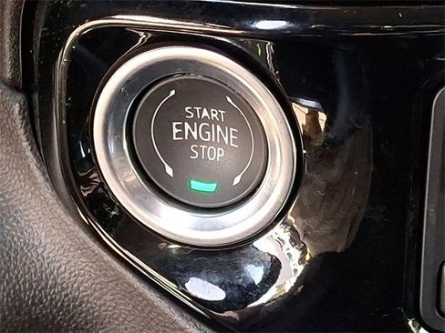 Used 2025 Chevrolet Silverado 2500 LT image 18