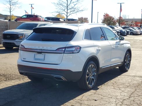 Certified 2022 Lincoln Nautilus Reserve w/ Equipment Group 201A image 6