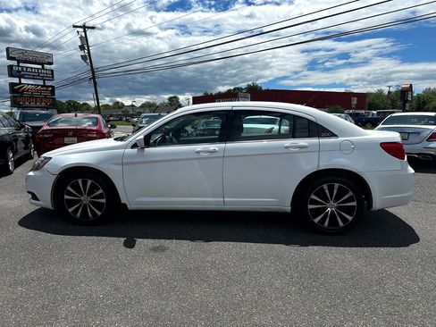 Used 2013 Chrysler 200 Touring w/ S Exterior Appearance Pkg image 8