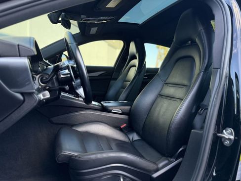 Used 2018 Porsche Panamera 4S image 23