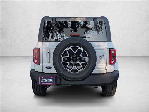 Used 2024 Ford Bronco Outer Banks AWD/4WD image 7